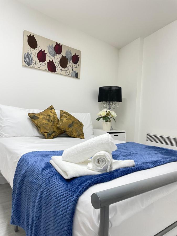 Wharf Inn Premier Apartment Central Manchester - Free Private Parking Bagian luar foto