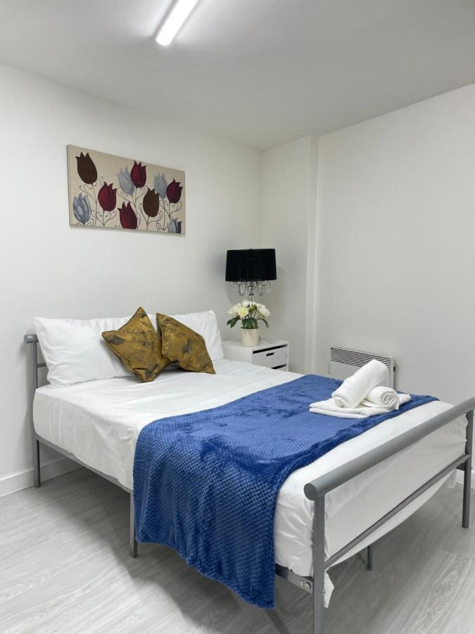 Wharf Inn Premier Apartment Central Manchester - Free Private Parking Bagian luar foto